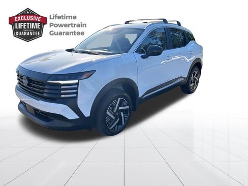 New 2026 Nissan Kicks SV FWD image 1