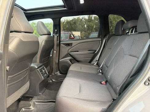 Certified 2025 Subaru Forester Premium AWD/4WD image 13
