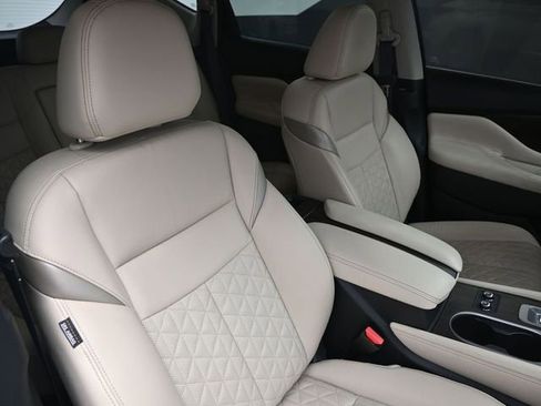 Used 2023 Nissan Murano Platinum w/ Cargo Package image 38