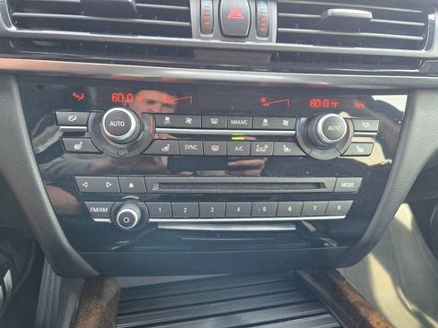 Used 2015 BMW X5 xDrive50i AWD/4WD image 18