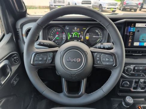 Used 2025 Jeep Wrangler Unlimited Sport S 4xe w/ Convenience Group AWD/4WD image 16