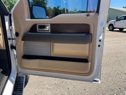 Used 2013 Ford F150 Lariat w/ Lariat Chrome Pkg AWD/4WD image 19