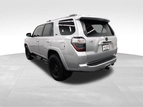 Used 2021 Toyota 4Runner SR5 Premium image 8