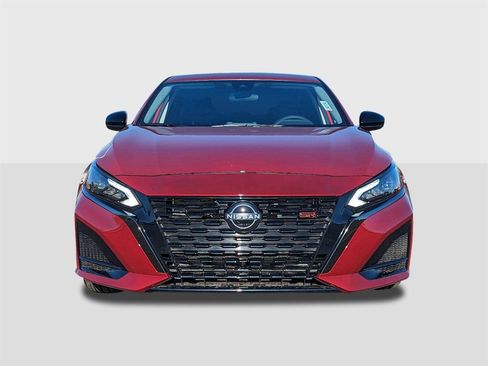 New 2025 Nissan Altima 2.5 SR image 8