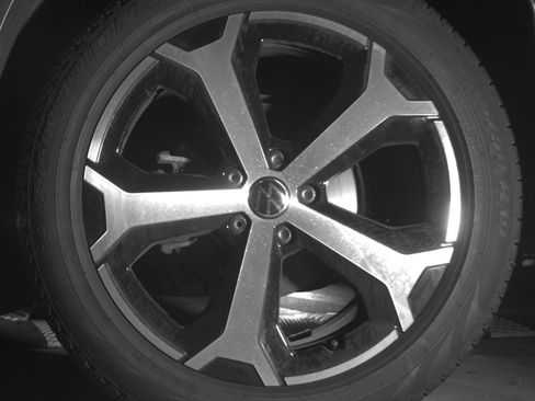 Used 2026 Volkswagen Tiguan SE FWD image 17