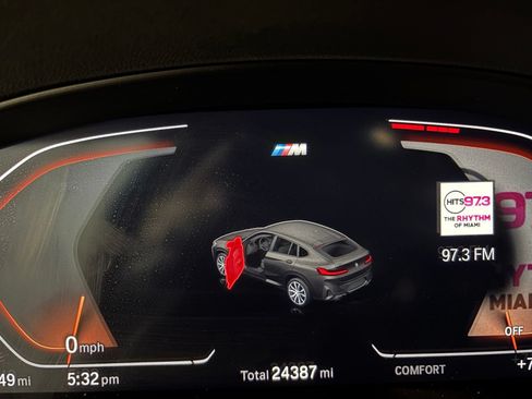 Used 2023 BMW X4 xDrive30i w/ M Sport Package AWD/4WD image 17