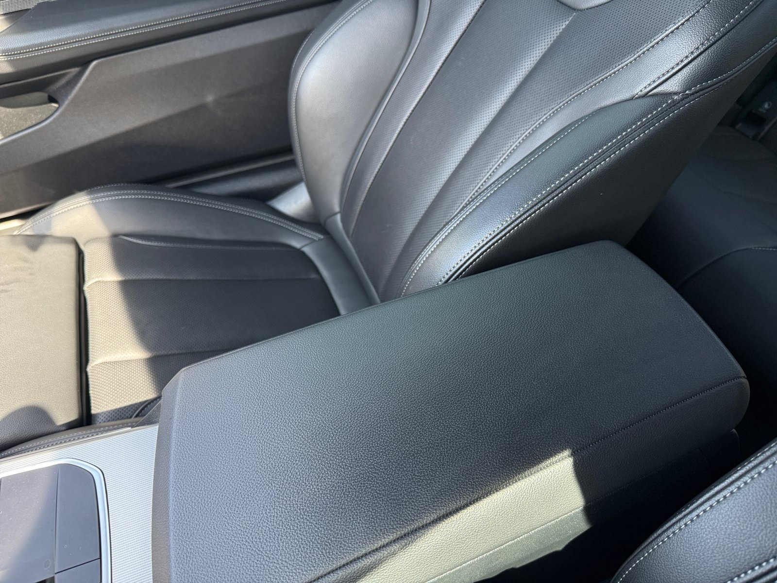Used 2024 BMW M440i Coupe w/ Premium Package RWD image 14