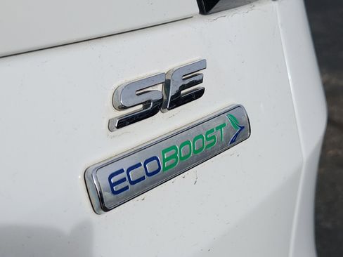 Used 2017 Ford Escape SE w/ Equipment Group 201A image 24