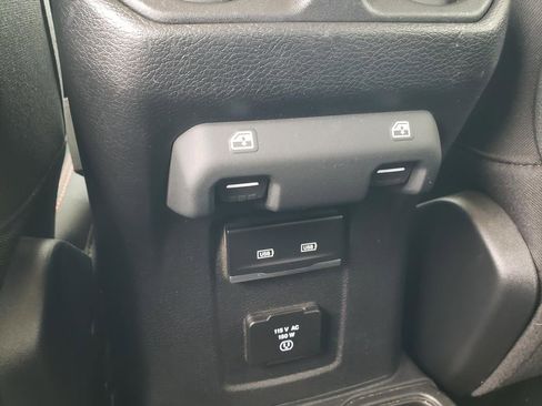 Used 2021 Jeep Wrangler Unlimited Rubicon image 33