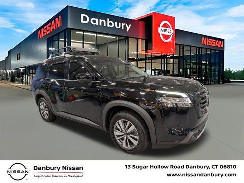 Certified 2023 Nissan Pathfinder SL w/ Lighting Package (N92) FWD image 1