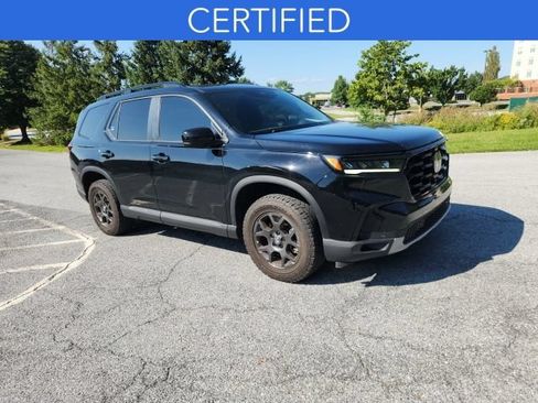 Used 2023 Honda Pilot TrailSport image 7