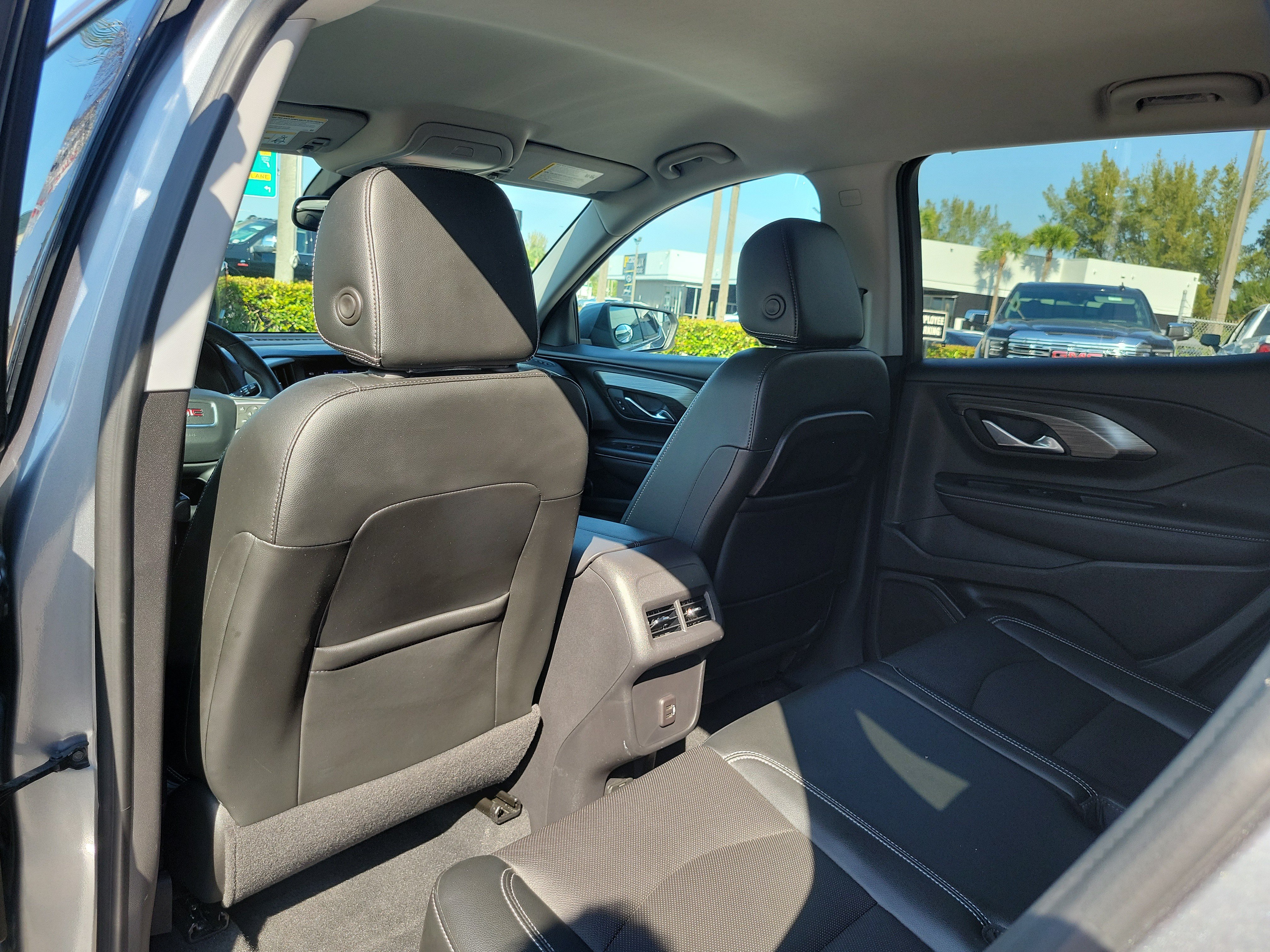 Used 2023 GMC Terrain SLT FWD image 14