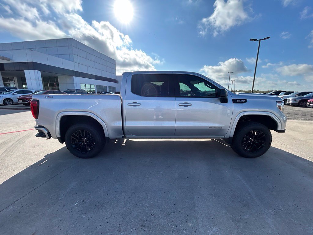 Used 2020 GMC Sierra 1500 Elevation w/ Elevation Value Package AWD/4WD image 4