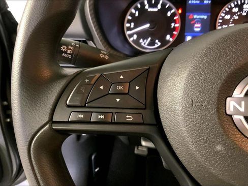 Used 2025 Nissan Sentra S FWD image 18