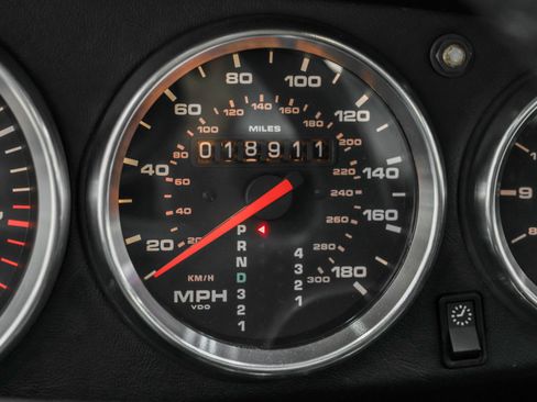 Used 1998 Porsche 911 GT3 RS image 19