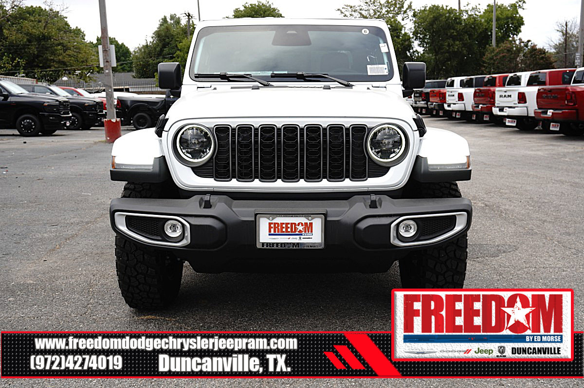 New 2026 Jeep Gladiator Sport AWD/4WD image 8