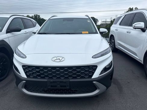 Used 2023 Hyundai Kona SEL w/ Cargo Package AWD/4WD image 4