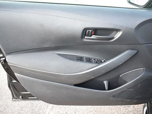 Used 2023 Toyota Corolla LE image 12