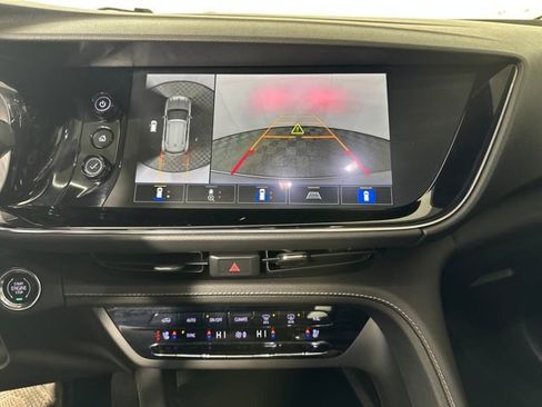 Used 2022 Buick Envision Avenir w/ Technology Package II image 22