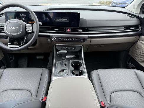 New 2026 Kia Carnival image 12