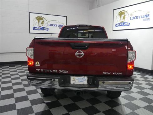 Used 2016 Nissan Titan SV AWD/4WD image 8