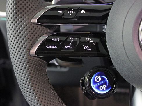 Certified 2026 Mercedes-Benz GLC 43 AMG 4MATIC Coupe image 19