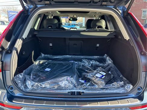 New 2026 Volvo XC60 B5 Ultra w/ Protection Package Premier image 16
