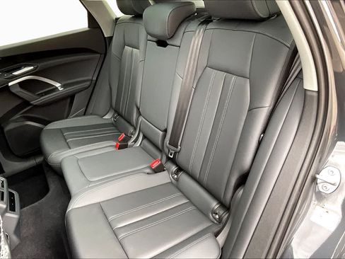 Certified 2025 Audi Q5 Premium w/ Convenience Package AWD/4WD image 21