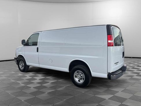 Used 2024 Chevrolet Express 2500 w/ Driver Convenience Package image 3