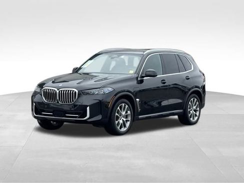Certified 2024 BMW X5 xDrive50e w/ Premium Package image 1