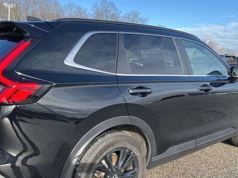 Used 2024 Honda CR-V Sport Touring image 11
