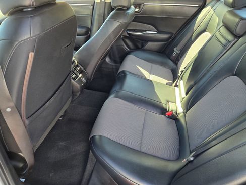 Used 2018 Honda Clarity Plug-In Hybrid image 14