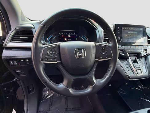 Used 2024 Honda Odyssey EX-L image 11
