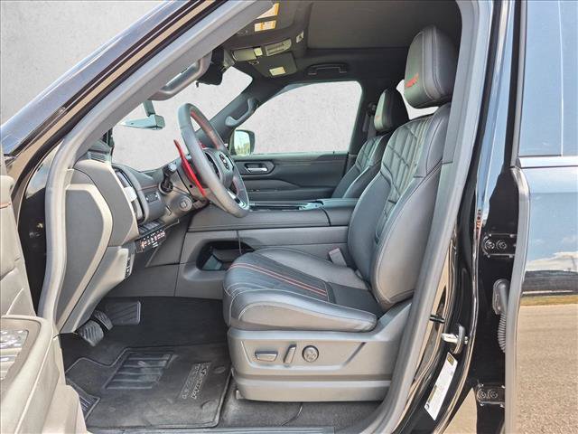 Used 2025 Nissan Armada PRO-4X w/ Pro-4X Premium Package AWD/4WD image 15