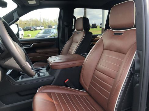 Used 2025 GMC Sierra 2500 Denali Ultimate image 21