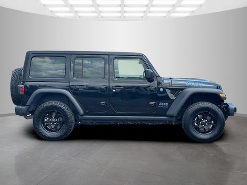 Certified 2024 Jeep Wrangler Unlimited AWD/4WD image 8