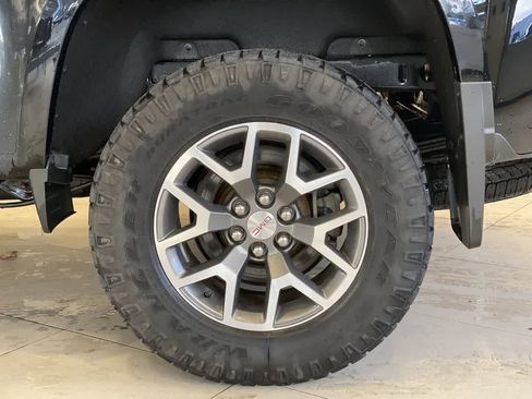 Used 2022 GMC Canyon AT4 image 13