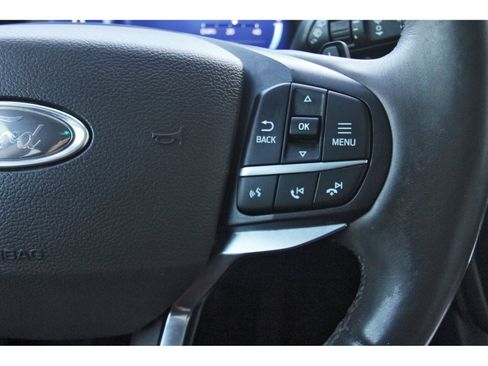 Used 2020 Ford Explorer Platinum w/ Premium Technology Package image 20