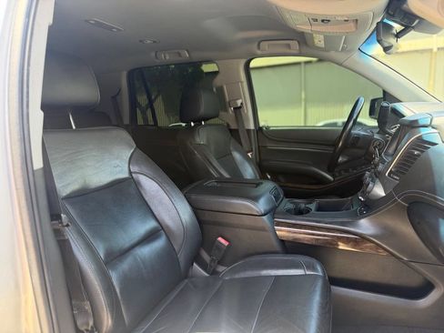 Used 2020 Chevrolet Tahoe LT RWD image 13
