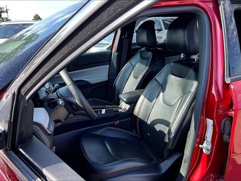Used 2025 Jeep Compass Limited w/ Elite Group AWD/4WD image 33