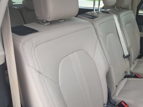 Used 2023 Ford Expedition Max Limited AWD/4WD image 39