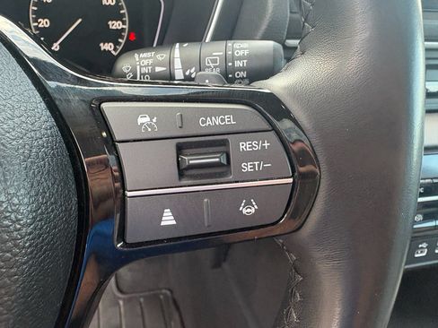 Certified 2025 Honda Pilot Touring image 15