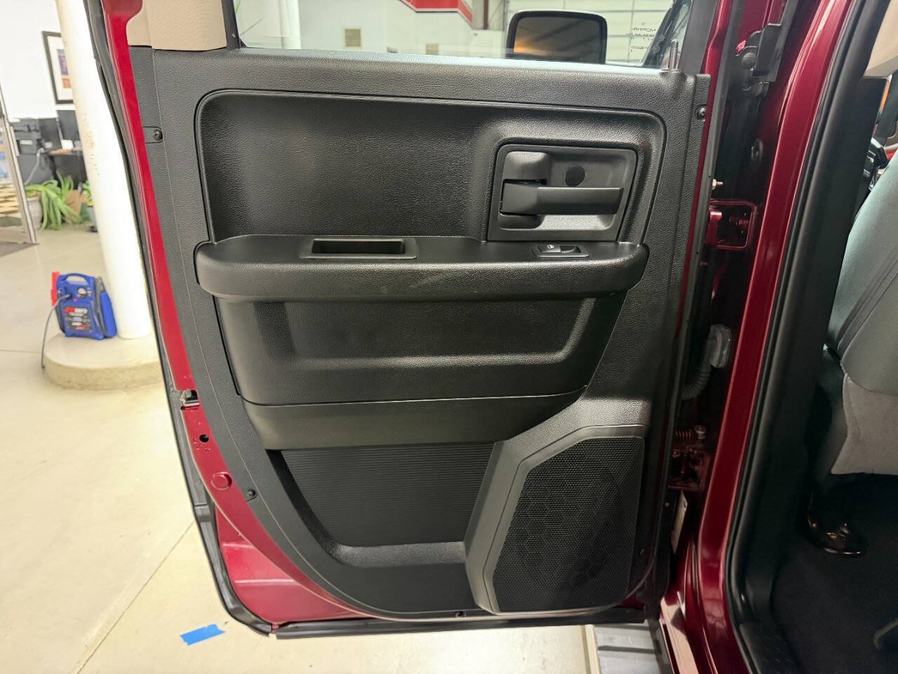 Used 2018 RAM 1500 Express w/ Express Value Package AWD/4WD image 12