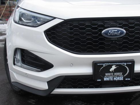 Used 2019 Ford Edge ST w/ Equipment Group 401A image 4