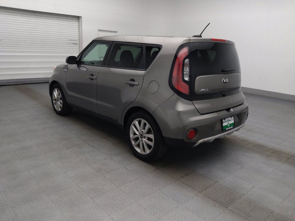Used 2018 Kia Soul + FWD image 3