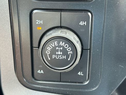 New 2025 Ford F150 Lariat w/ Equipment Group 501A Mid image 30