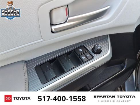 Used 2025 Toyota Sienna XLE w/ XLE Plus Package image 15