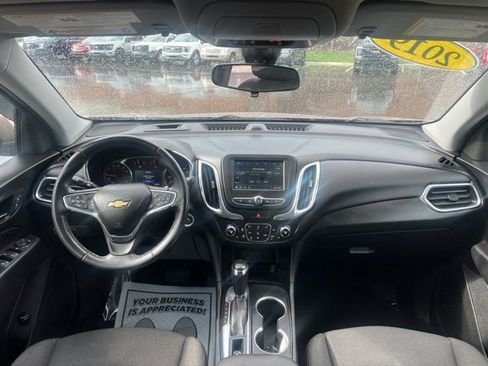 Used 2019 Chevrolet Equinox LT w/ Driver Convenience Package image 18