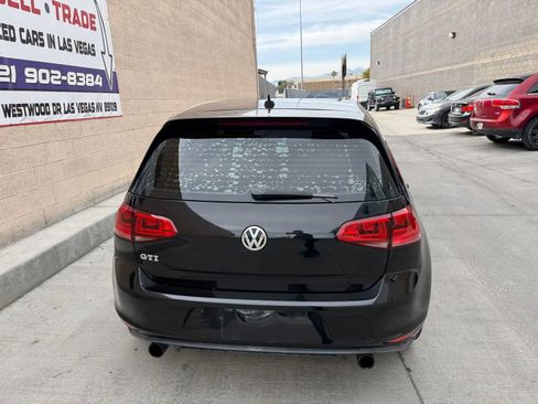 Used 2015 Volkswagen Golf 4-Door image 6