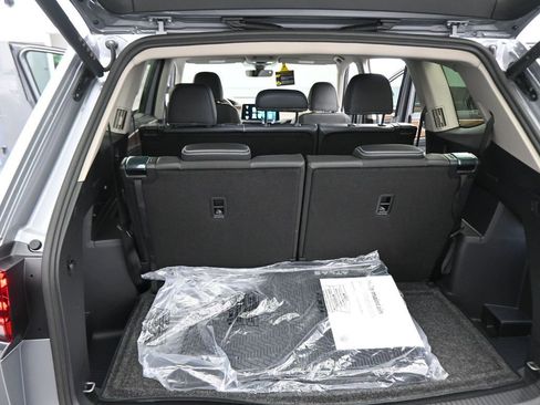 New 2026 Volkswagen Atlas SE image 38